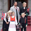 The Crown Prince and Crown Princess with their familiy, greeting the Children's Parade  at Skaugum  (Photo: Stella Pictures)